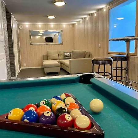 Vila Kupsala , Laatulomat Juva