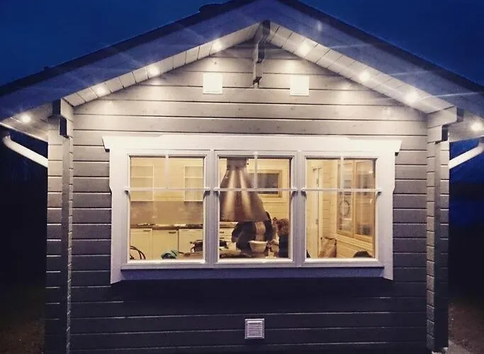 Kupsala , Laatulomat 别墅